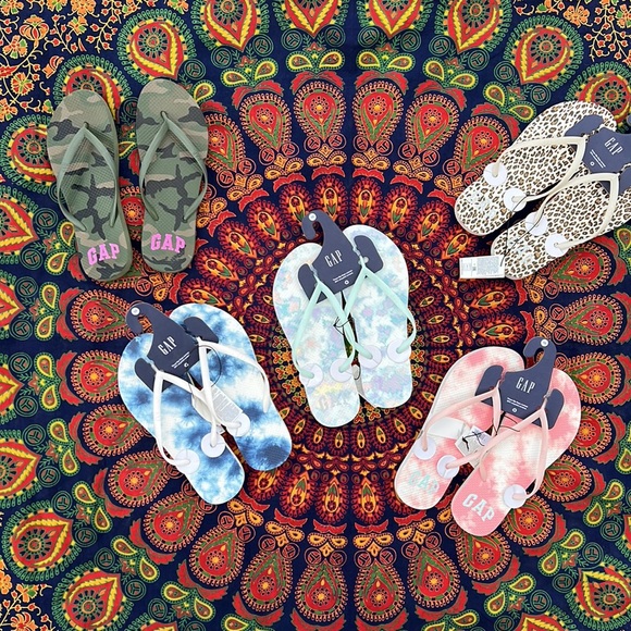 🩴 5 Pair Bundle of Gap Brand Flip Flops 🩴 - Picture 5 of 16